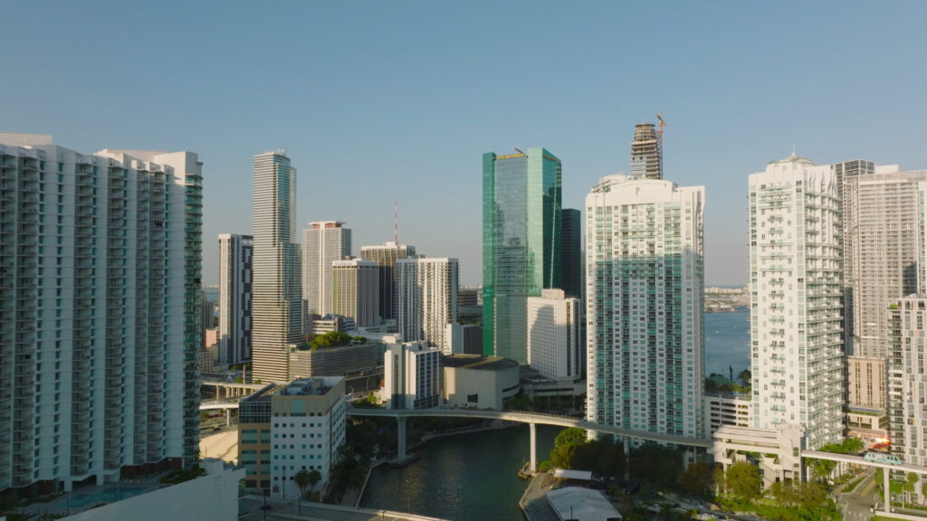 Wide-angle view of a modern Florida city skyline, symbolizing the urban environment where personal injury cases frequently arise under Florida personal injury law.